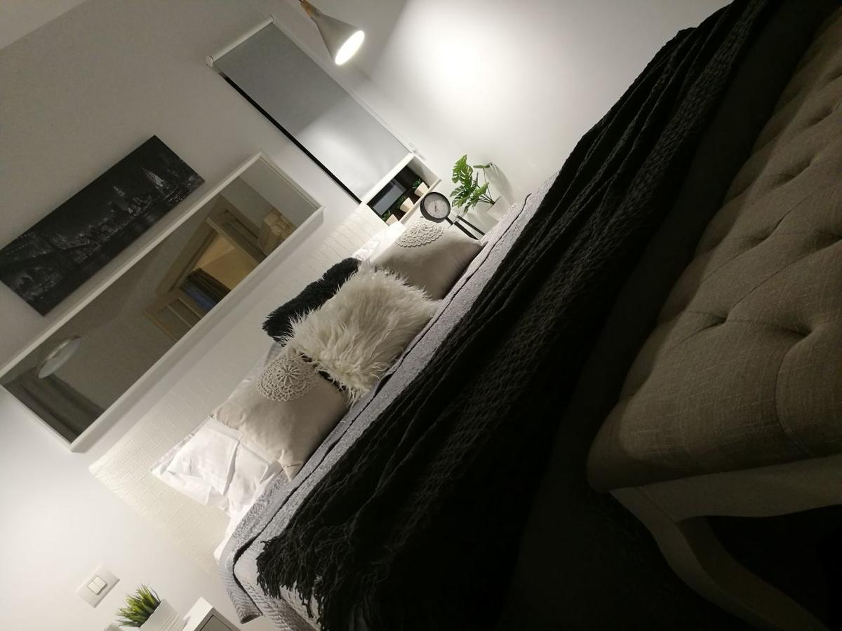 Metropole Apartments Invilla Old City بوخارست المظهر الخارجي الصورة
