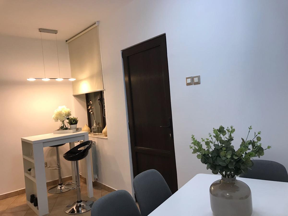 Metropole Apartments Invilla Old City بوخارست المظهر الخارجي الصورة
