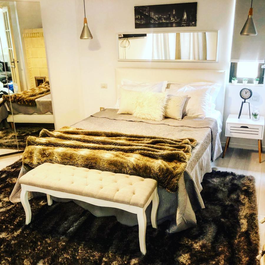 Metropole Apartments Invilla Old City بوخارست المظهر الخارجي الصورة