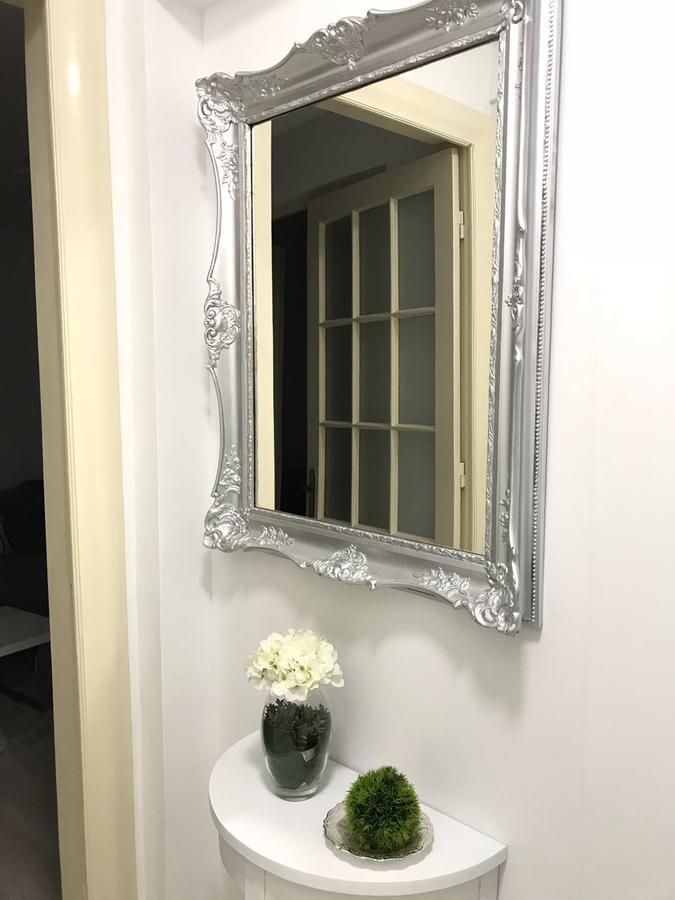 Metropole Apartments Invilla Old City بوخارست المظهر الخارجي الصورة