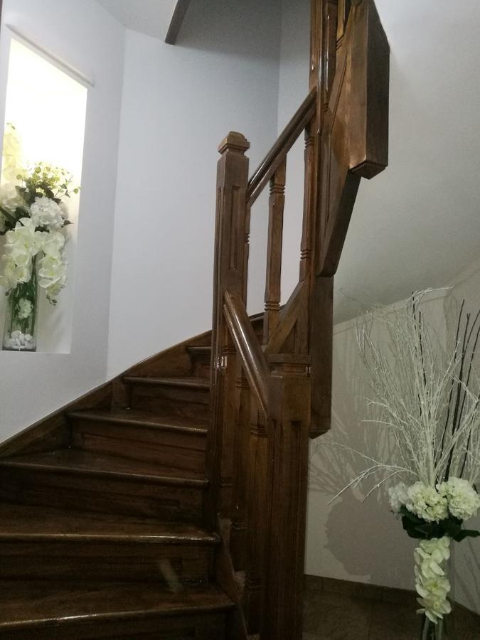 Metropole Apartments Invilla Old City بوخارست المظهر الخارجي الصورة
