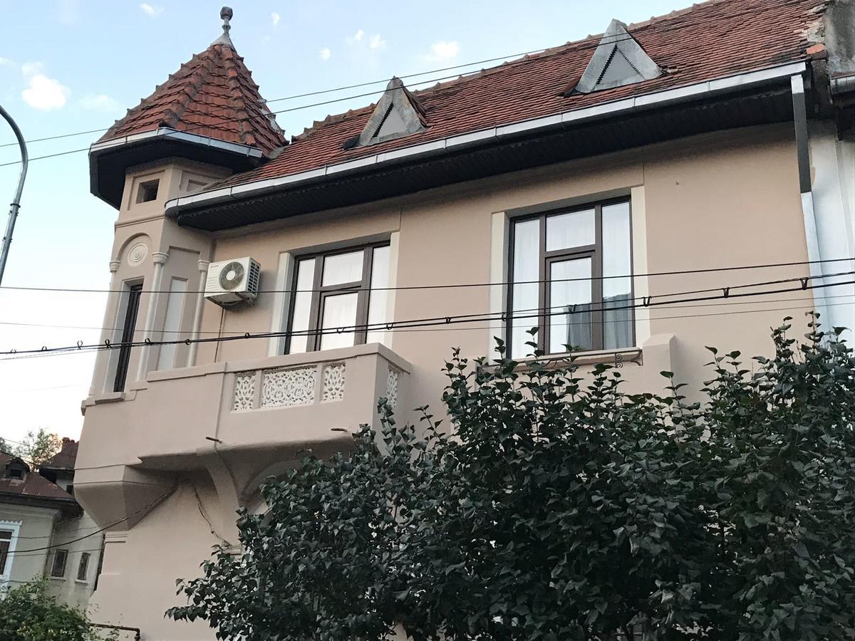 Metropole Apartments Invilla Old City بوخارست المظهر الخارجي الصورة